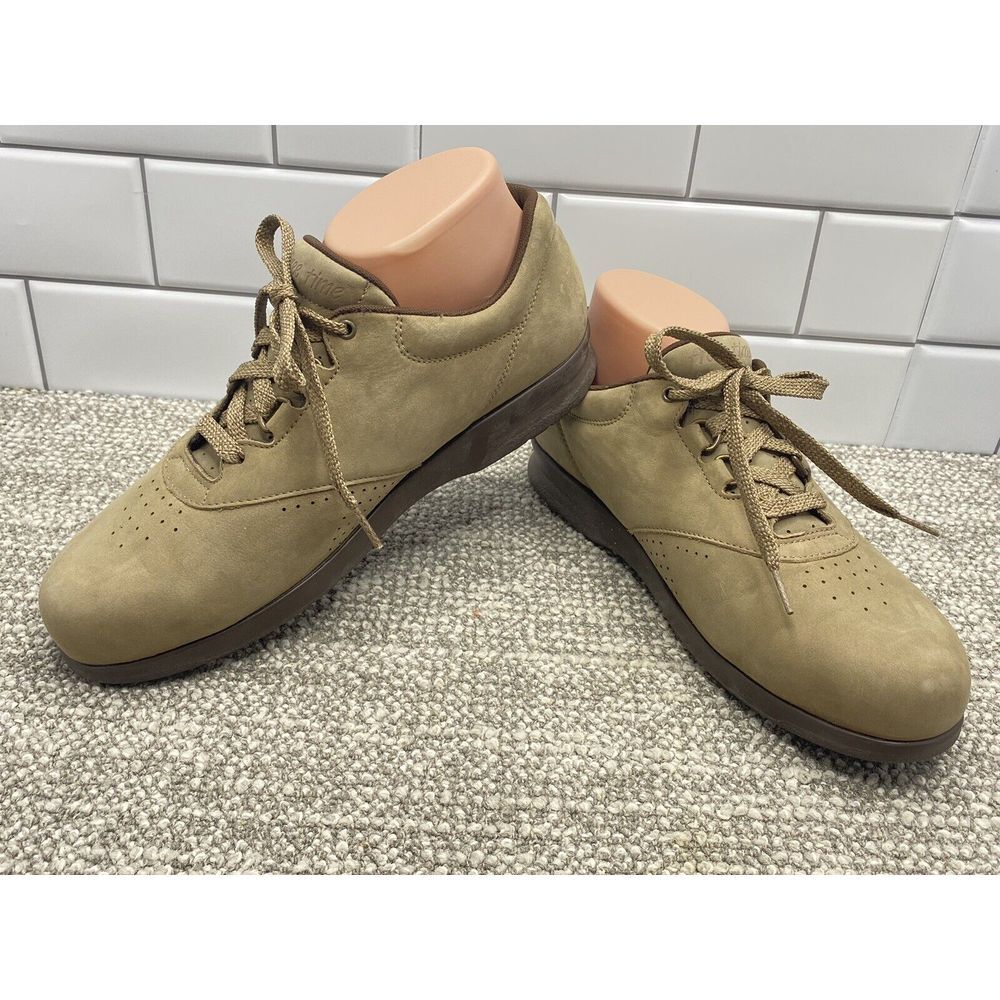 SAS Womens Light Brown Suede Loafers 9.5 M Comfort Shoes Orthopedic Support